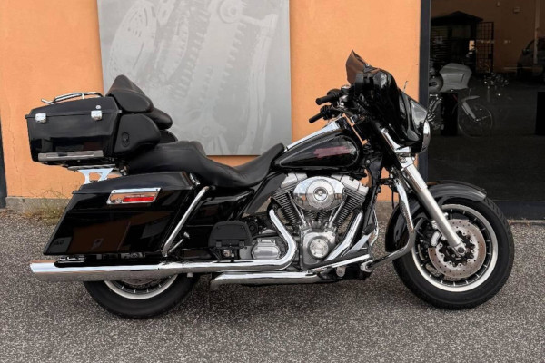 1450 Electra Glide Standard (1999 - 05) - FLHTI