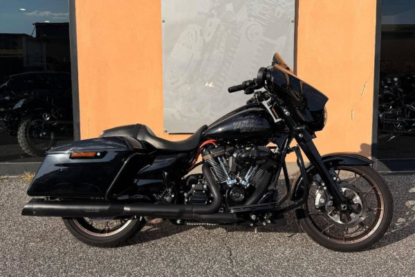 Street Glide ST (2022 - 23)
